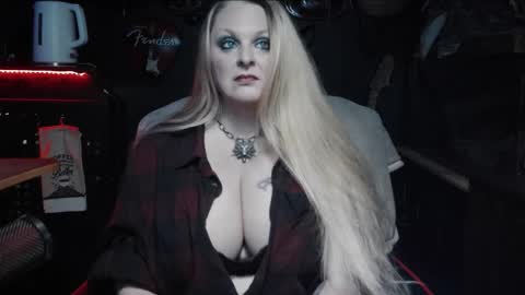 Lillyth Eden online show from 12-02-25, 06:08