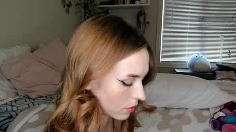 Snapshot of lilmamidaisy chatting on 02-14-25, 10:36 Daisy Bby online show from 02-14-25, 10:36