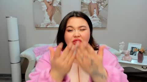 Snapshot of lilolewins chatting on 01-21-25, 03:59 LiloLewins online show from 01-21-25, 03:59