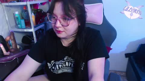 Lilo  online show from 01-25-25, 04:34