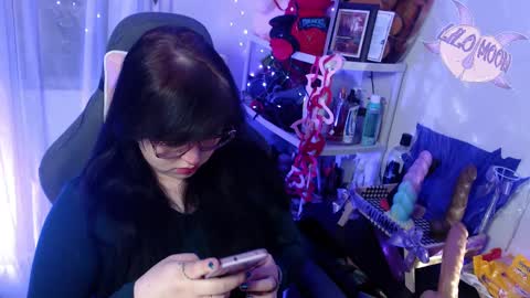 Lilo  online show from 02-18-25, 03:21