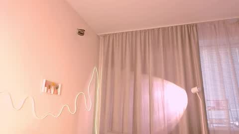 Lilo online show from 10-17-25, 01:53