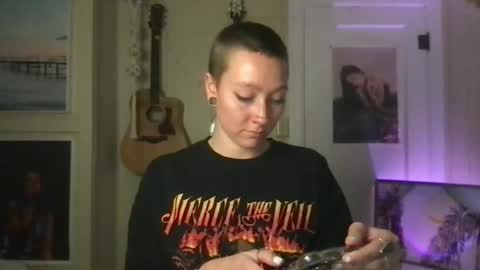 Snapshot of lilpeachykeenn chatting on 12-25-24, 03:50 Lilpeachykeenn online show from 12-25-24, 03:50