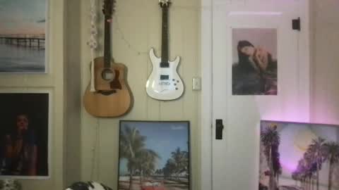 Snapshot of lilpeachykeenn chatting on 12-27-24, 09:43 Lilpeachykeenn online show from 12-27-24, 09:43