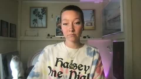 Snapshot of lilpeachykeenn chatting on 01-03-25, 09:05 Lilpeachykeenn online show from 01-03-25, 09:05