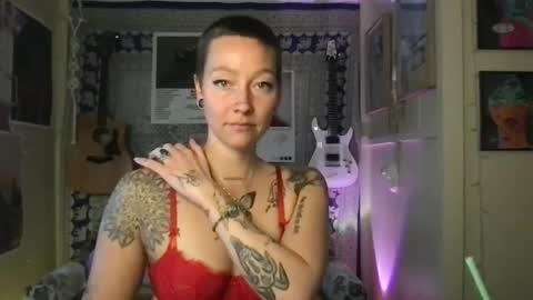 Snapshot of lilpeachykeenn chatting on 01-11-25, 09:57 Lilpeachykeenn online show from 01-11-25, 09:57