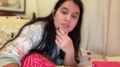 Snapshot of lilprincessxoxo_ chatting on 05-26-26, 03:35 lilprincessxoxo_ online show from 05-26-26, 03:35