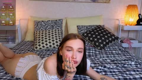 Jesse and Grace online show from 12-11-24, 06:09