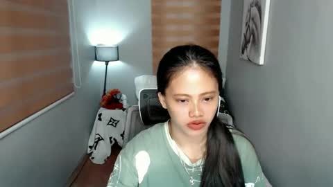 Snapshot of lilsweet_marie chatting on 01-02-25, 01:51 Lilsweet marie online show from 01-02-25, 01:51