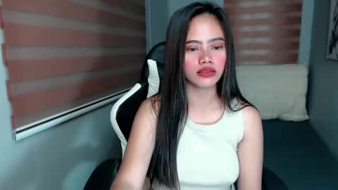 Snapshot of lilsweet_marie chatting on 01-31-25, 07:50 Lilsweet marie online show from 01-31-25, 07:50