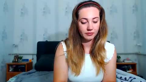 Snapshot of lilu_cute25 chatting on 06-24-26, 08:41 lilu_cute25 online show from 06-24-26, 08:41