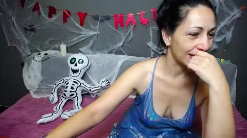 lilugrants online show from 10-31-25, 08:10