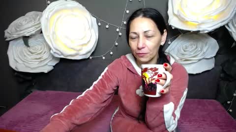 lilugrants online show from 11-08-25, 07:12