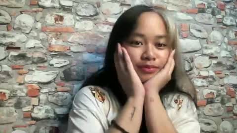 Snapshot of lilvixenbaby24 chatting on 07-15-26, 02:44 lilvixenbaby24 online show from 07-15-26, 02:44