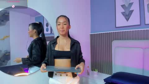  lily  online show from 10-19-25, 03:07