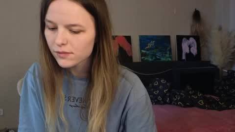 lily_and_jake online show from 04-11-26, 07:45