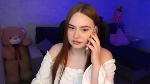 lily_baker_ online show from 04-01-26, 02:25