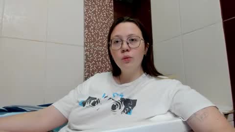 Lily Chays online show from 10-12-25, 06:29