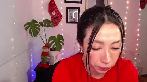 Snapshot of lily_evans_ chatting on 12-28-24, 03:26 just lily online show from 12-28-24, 03:26