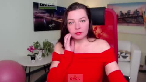 Lily online show from 11-27-25, 06:15