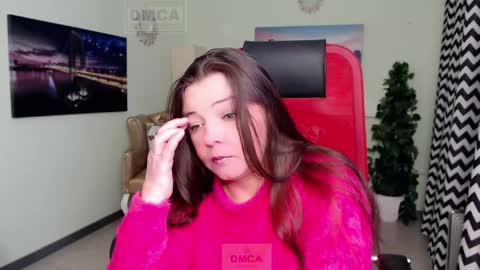 Lily online show from 04-21-26, 05:03