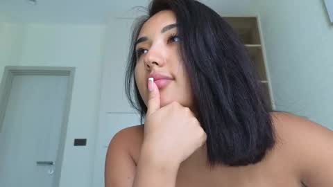 Lily online show from 02-25-26, 04:00