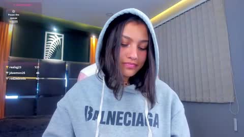 Lily online show from 02-20-25, 10:16