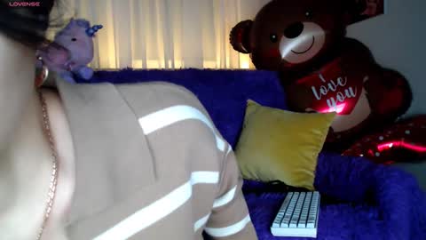 Snapshot of lily_litle chatting on 02-13-25, 07:21 Lily Litle online show from 02-13-25, 07:21
