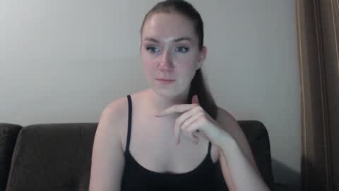Snapshot of lily_love_x chatting on 12-01-24, 11:14 lily_love_x online show from 12-01-24, 11:14