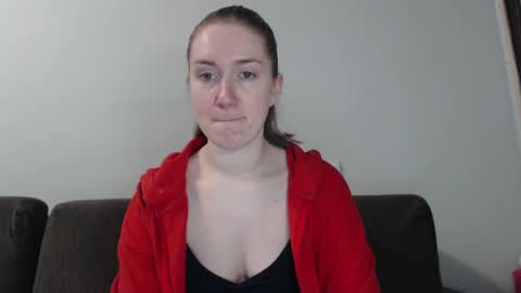 Snapshot of lily_love_x chatting on 12-18-24, 01:37 lily_love_x online show from 12-18-24, 01:37