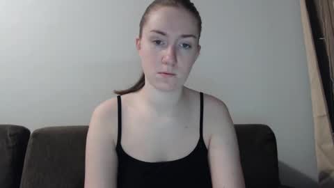 Snapshot of lily_love_x chatting on 12-20-24, 02:52 lily_love_x online show from 12-20-24, 02:52