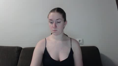 Snapshot of lily_love_x chatting on 01-05-25, 12:09 lily_love_x online show from 01-05-25, 12:09