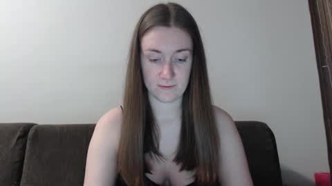 Snapshot of lily_love_x chatting on 01-05-25, 11:33 lily_love_x online show from 01-05-25, 11:33