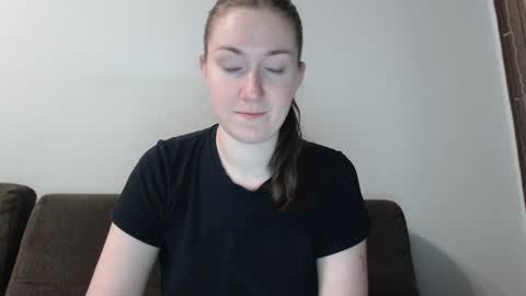 Snapshot of lily_love_x chatting on 02-02-25, 02:27 lily_love_x online show from 02-02-25, 02:27