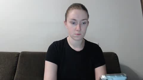 Snapshot of lily_love_x chatting on 02-05-25, 05:41 lily_love_x online show from 02-05-25, 05:41