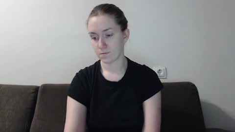 Snapshot of lily_love_x chatting on 02-06-25, 03:48 lily_love_x online show from 02-06-25, 03:48