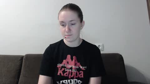 Snapshot of lily_love_x chatting on 02-09-25, 06:01 lily_love_x online show from 02-09-25, 06:01