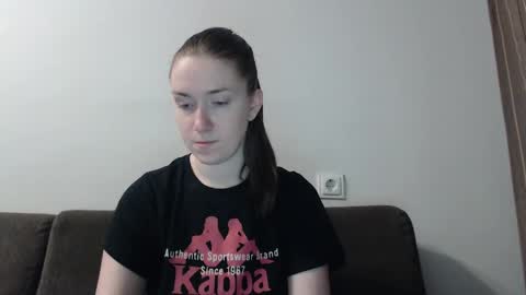 Snapshot of lily_love_x chatting on 02-12-25, 04:01 lily_love_x online show from 02-12-25, 04:01