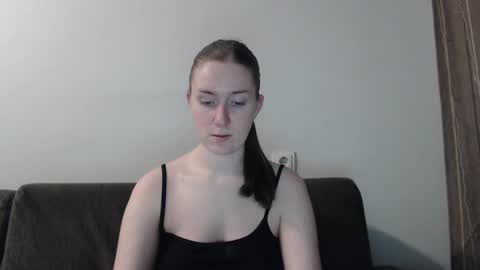 Snapshot of lily_love_x chatting on 02-26-25, 11:37 lily_love_x online show from 02-26-25, 11:37
