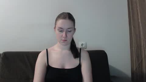 Snapshot of lily_love_x chatting on 02-28-25, 02:09 lily_love_x online show from 02-28-25, 02:09