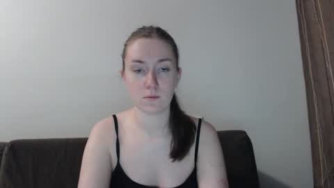 Snapshot of lily_love_x chatting on 03-02-25, 04:39 lily_love_x online show from 03-02-25, 04:39