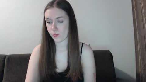 Snapshot of lily_love_x chatting on 03-09-25, 04:05 lily_love_x online show from 03-09-25, 04:05
