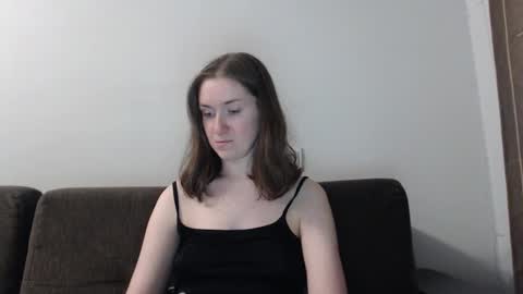 Snapshot of lily_love_x chatting on 09-17-25, 10:22 lily_love_x online show from 09-17-25, 10:22