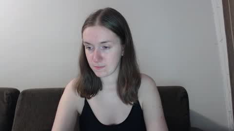 Snapshot of lily_love_x chatting on 09-25-25, 10:13 lily_love_x online show from 09-25-25, 10:13