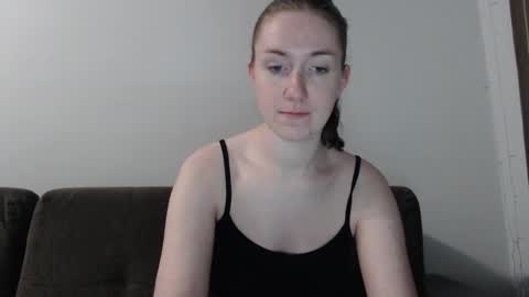Snapshot of lily_love_x chatting on 09-30-25, 10:59 lily_love_x online show from 09-30-25, 10:59