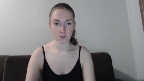 lily_love_x online show from 11-24-25, 03:39