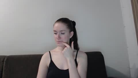 lily_love_x online show from 11-28-25, 11:29