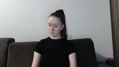 lily_love_x online show from 04-02-26, 10:51