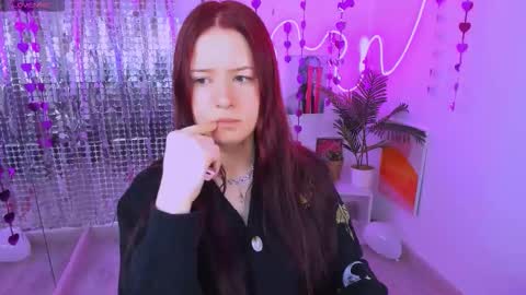 Lily online show from 02-15-26, 07:16