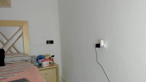 Snapshot of lily_noir_ chatting on 04-08-26, 11:54 lily_noir_ online show from 04-08-26, 11:54